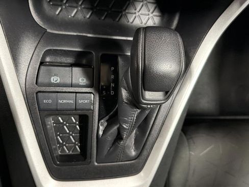 Used 2024 Toyota RAV4 XLE image 25