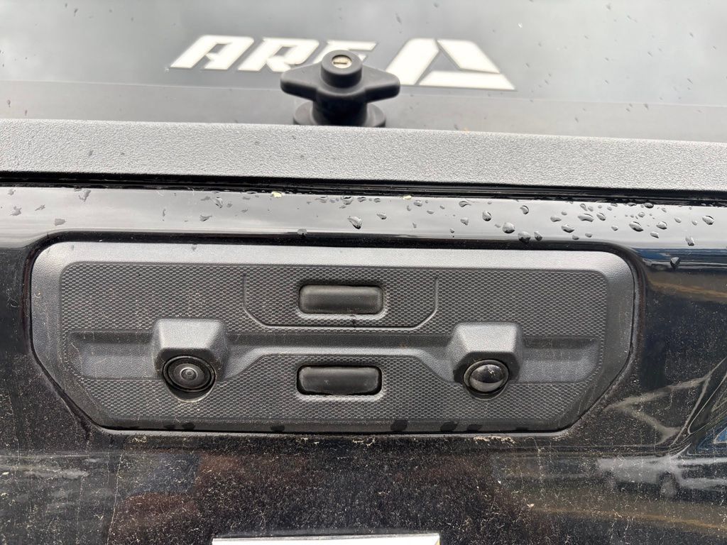 Used 2024 Chevrolet Silverado 3500 High Country w/ High Country Premium Package AWD/4WD image 19