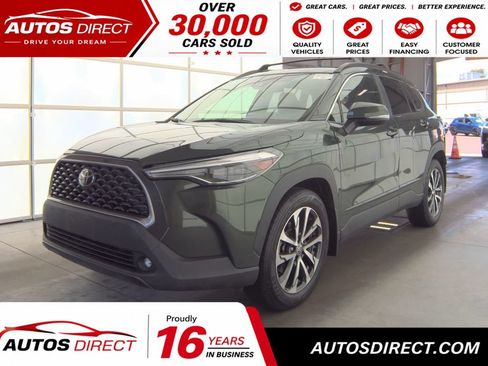 Used 2022 Toyota Corolla Cross XLE w/ Convenience Package AWD/4WD image 1