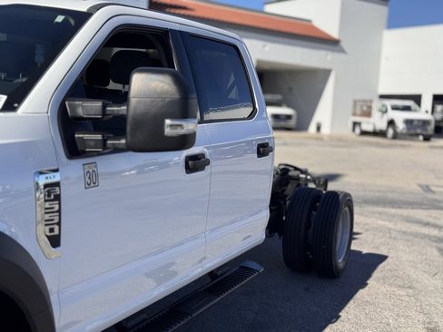 Used 2022 Ford F550 2WD Crew Cab Super Duty image 9