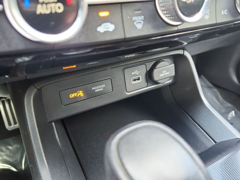 Used 2022 Honda Civic Sport image 20