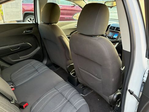 Used 2016 Chevrolet Sonic LT image 19