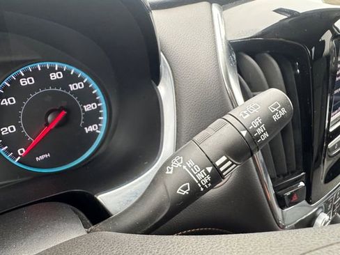 Used 2020 Chevrolet Traverse LS FWD image 12