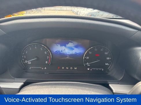 Used 2020 Ford Explorer XLT w/ Equipment Group 202A RWD image 14