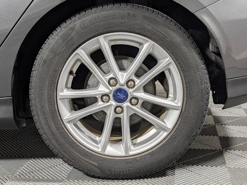 Used 2016 Ford Focus SE FWD image 26
