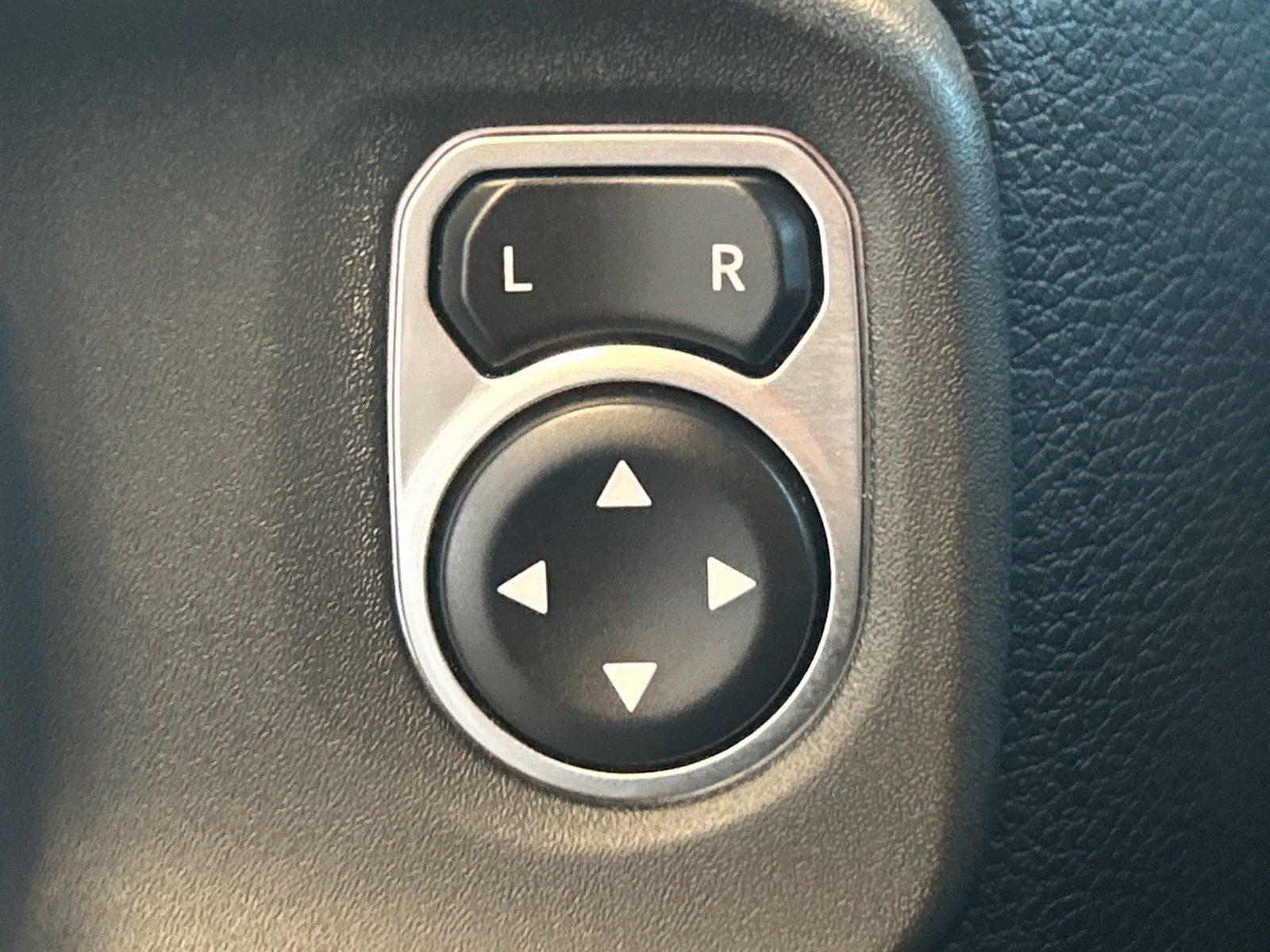 Used 2020 Jeep Wrangler Unlimited Sport S AWD/4WD image 16
