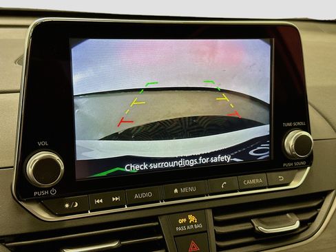 Used 2025 Nissan Altima 2.5 SV AWD/4WD image 22