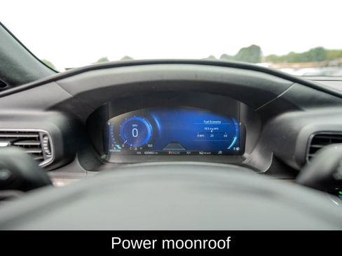 Used 2020 Ford Explorer Platinum w/ Premium Technology Package image 17