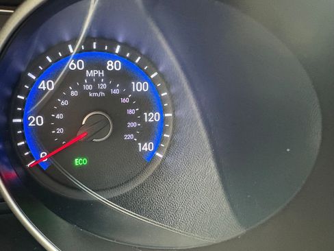 Used 2014 Hyundai Tucson SE image 29