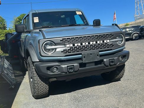Certified 2025 Ford Bronco Badlands AWD/4WD image 3