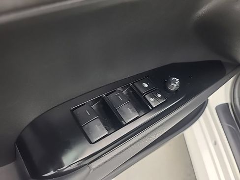 Used 2025 Toyota Camry SE FWD image 24