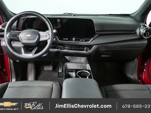 Certified 2025 Chevrolet Equinox LT FWD image 18