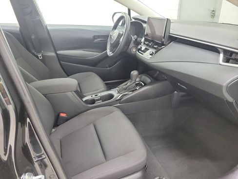Used 2024 Toyota Corolla LE FWD image 29