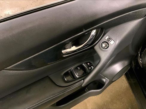 Used 2016 Nissan Rogue SL w/ SL Premium Package image 36