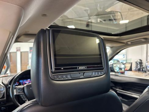 Used 2021 Ford Expedition Max Platinum image 42