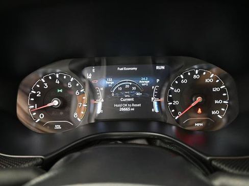 Used 2024 Jeep Compass Latitude w/ Altitude Special Edition AWD/4WD image 9
