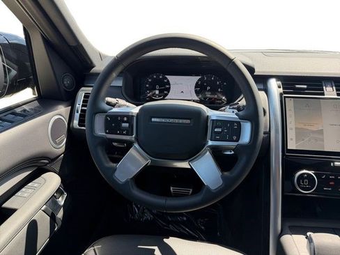 Used 2026 Land Rover Discovery Limited Edition AWD/4WD image 13