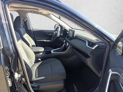 Used 2019 Toyota RAV4 XLE w/ Convenience Package image 21