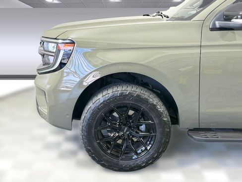 Used 2025 Ford Expedition Tremor AWD/4WD image 12
