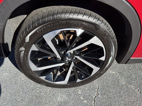 Used 2024 Mitsubishi Outlander SE Black Edition image 37