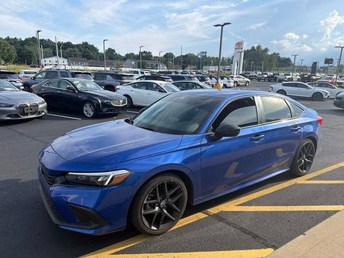 Used 2024 Honda Civic Sport image 2