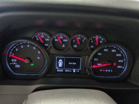 Used 2024 Chevrolet Silverado 1500 Custom Trail Boss w/ Dark Appearance Package AWD/4WD image 16