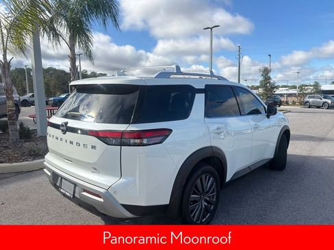 Certified 2024 Nissan Pathfinder SL w/ SL Premium Package image 9