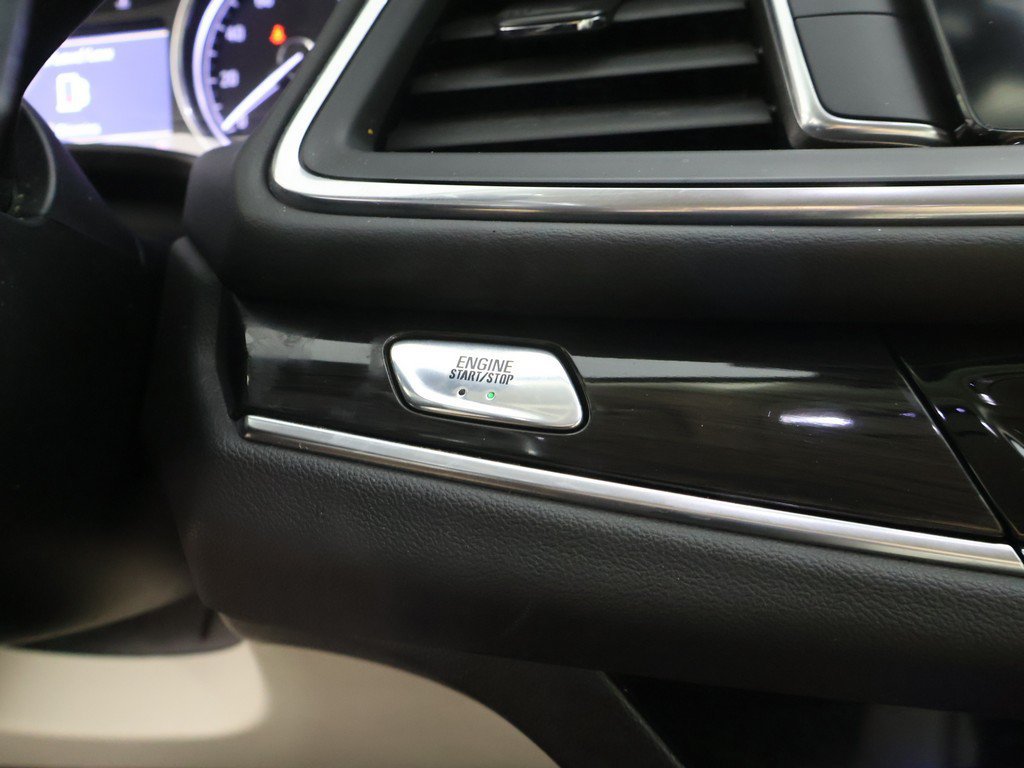 Used 2023 Buick Enclave Essence FWD image 43