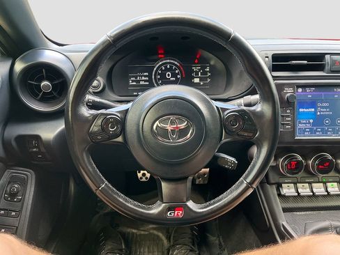 Used 2022 Toyota GR86 Premium RWD image 11