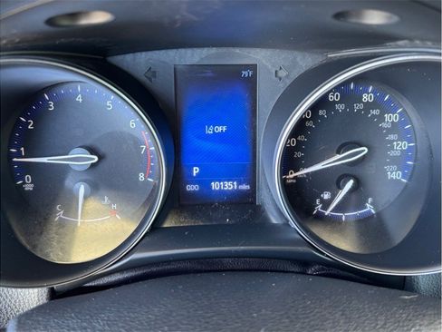 Used 2018 Toyota C-HR XLE FWD image 15