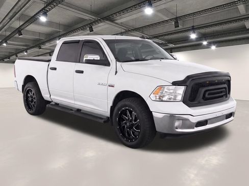 Used 2021 RAM 1500 Tradesman w/ Tradesman SXT Package RWD image 2
