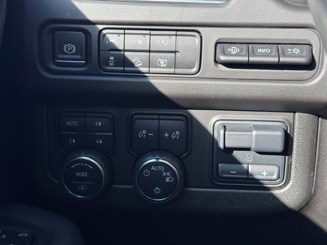Certified 2024 Chevrolet Tahoe High Country AWD/4WD image 36