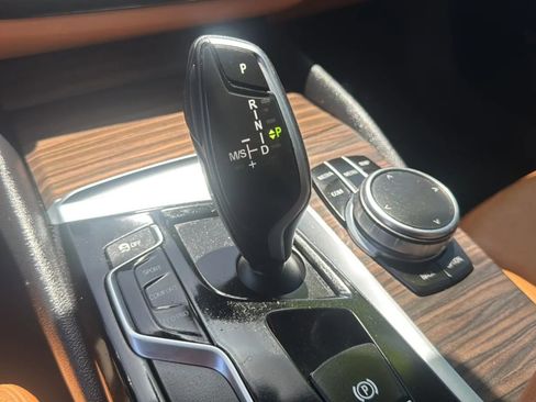 Used 2018 BMW 540i RWD image 14
