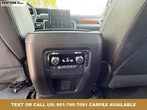 Used 2025 GMC Yukon XL Denali AWD/4WD image 33