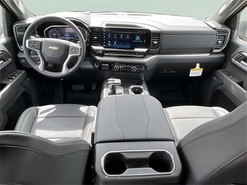 Used 2025 Chevrolet Silverado 1500 LTZ image 23