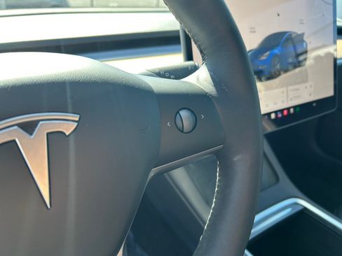 Used 2023 Tesla Model 3 Standard Range RWD image 19