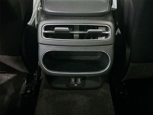 Used 2025 Genesis GV70 2.5T image 17