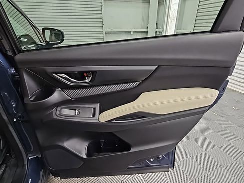 Used 2024 Subaru Ascent Premium w/ Convenience Package image 36