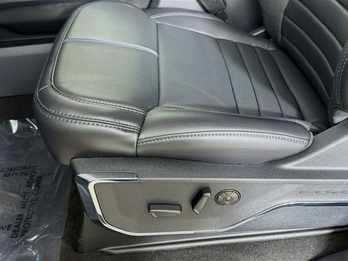 New 2026 Ford F450 Platinum w/ FX4 Off-Road Package image 20