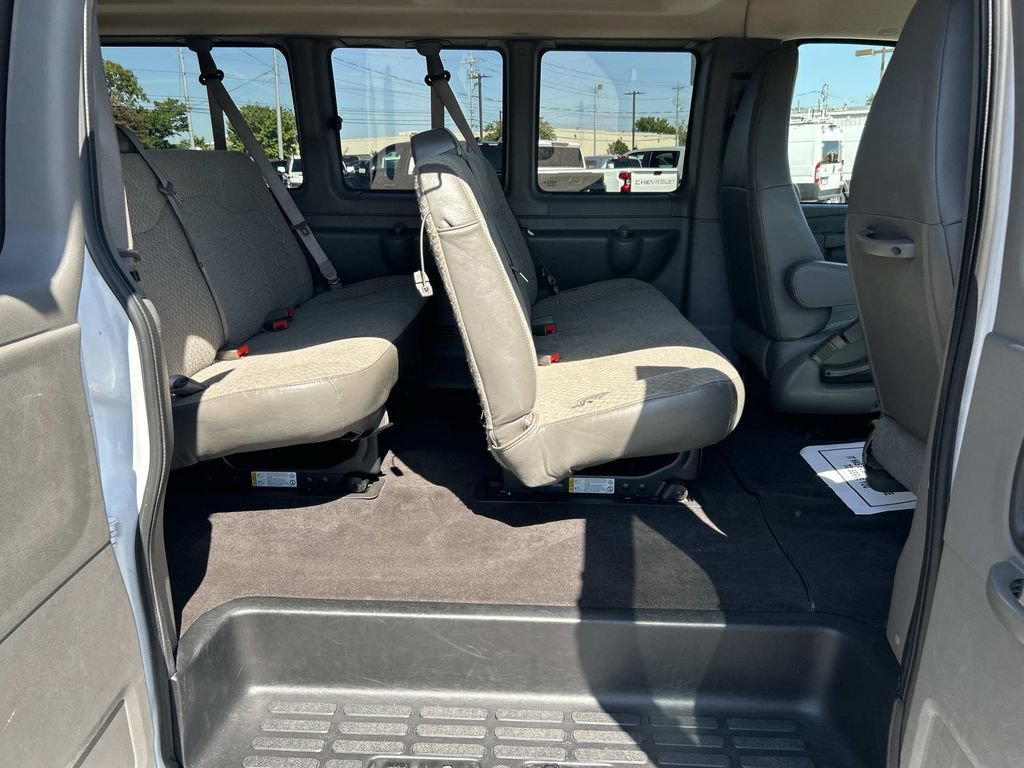 Used 2025 GMC Savana 3500 LT w/ LT Preferred Equipment Group RWD image 20