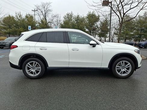 Used 2023 Mercedes-Benz GLC 300 4MATIC image 11
