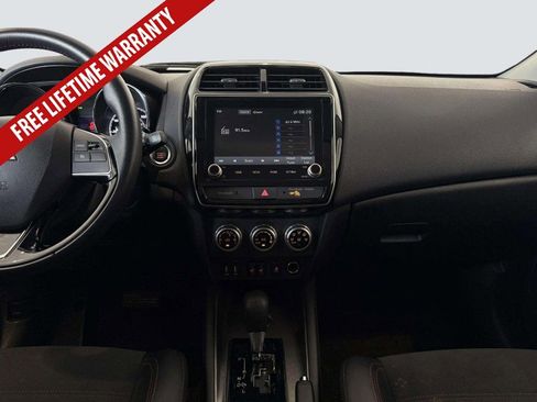 Used 2024 Mitsubishi Outlander Sport AWD image 25