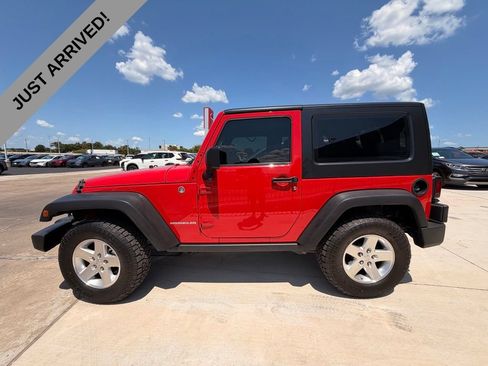 Used 2010 Jeep Wrangler Rubicon w/ PWR Convenience Group AWD/4WD image 8