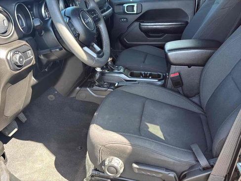 Used 2023 Jeep Wrangler Unlimited Sport image 9