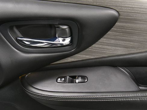 Used 2018 Nissan Murano Platinum w/ Cargo Package image 30