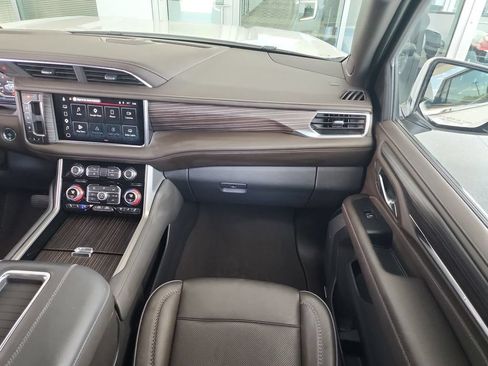 Certified 2023 GMC Yukon XL Denali AWD/4WD image 29