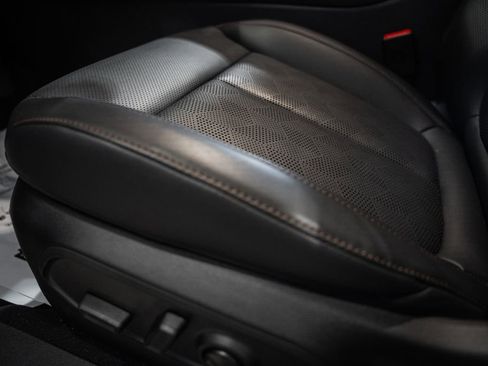 New 2026 Jeep Cherokee Overland image 37