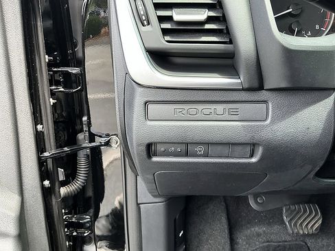 Certified 2023 Nissan Rogue S AWD/4WD image 13