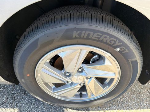 New 2026 Hyundai Elantra SE image 19