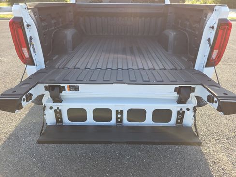 New 2026 GMC Sierra 1500 SLT w/ SLT Premium Plus Package AWD/4WD image 25